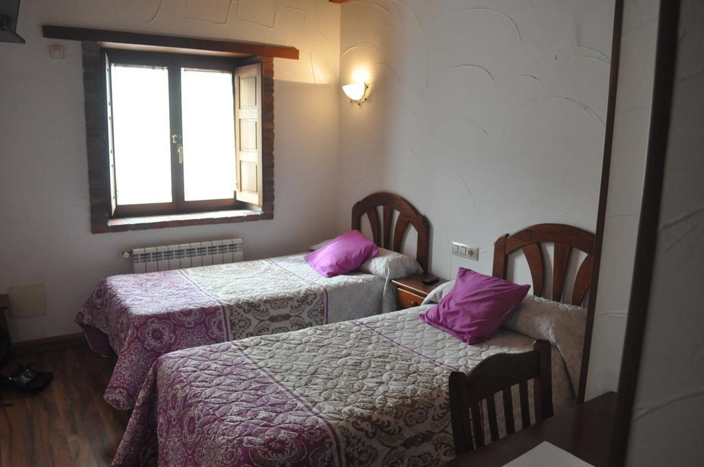 Hotel Restaurante La Parra La Franca Dış mekan fotoğraf
